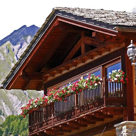 Les Combes Hotel La Salle Exterior foto