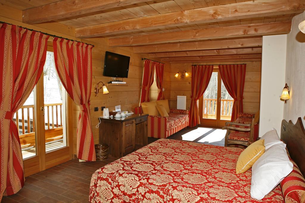 Les Combes Hotel La Salle Cameră foto